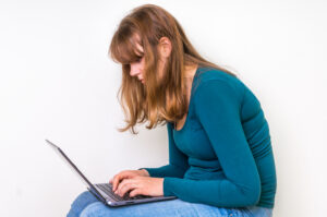 Healthy Posture Program - image of collapsed sitting posture
